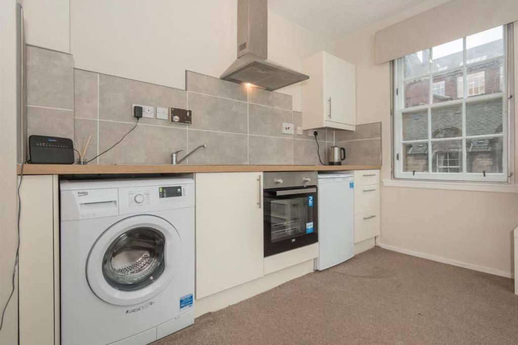 One Bedroom Websters Land Flat - Grassmarket Edinburgh Exterior photo